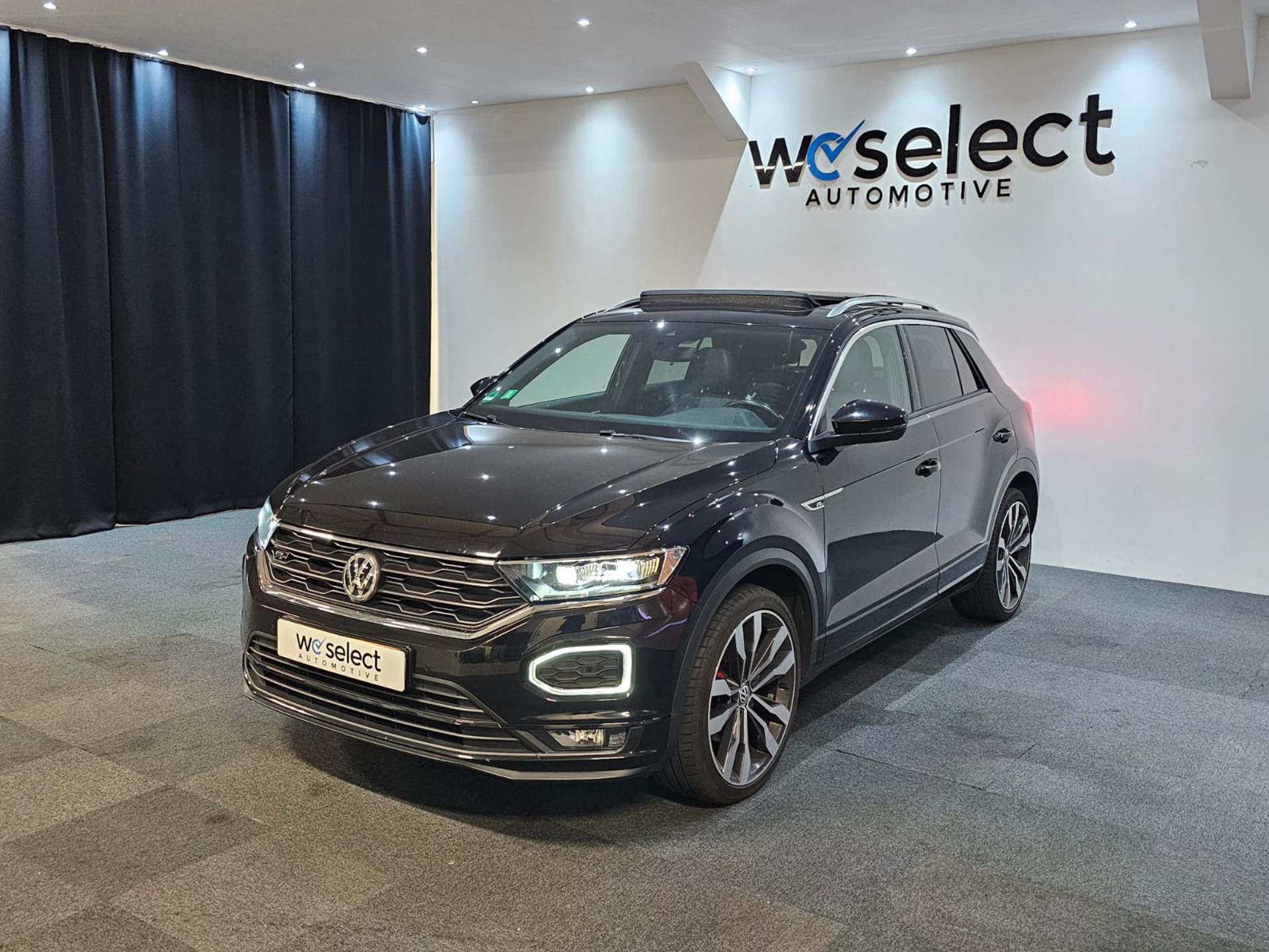 43820155-1.jpg