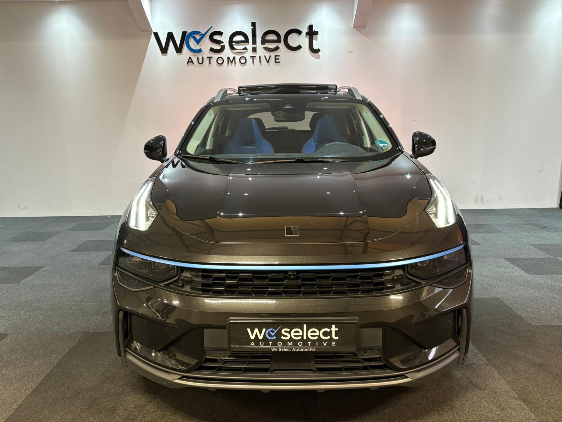 47117005-2.jpg